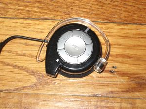 Genius BT-03A Bluetooth Headphones