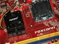 Foxconn 975X7AB-8EKRS2H Motherboard