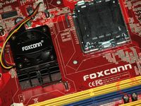 Foxconn 975X7AB-8EKRS2H Motherboard Review