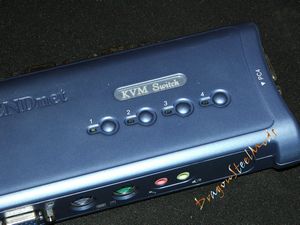 Trendnet TK-408K 4-Port PS/2 KVM Switch Kit w/Audio
