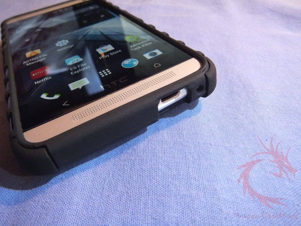 ArmourDillo Hybrid Protective Case for HTC One 