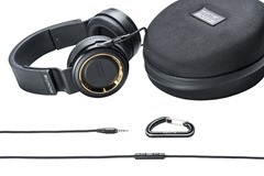 PRO40s_case_and_cable