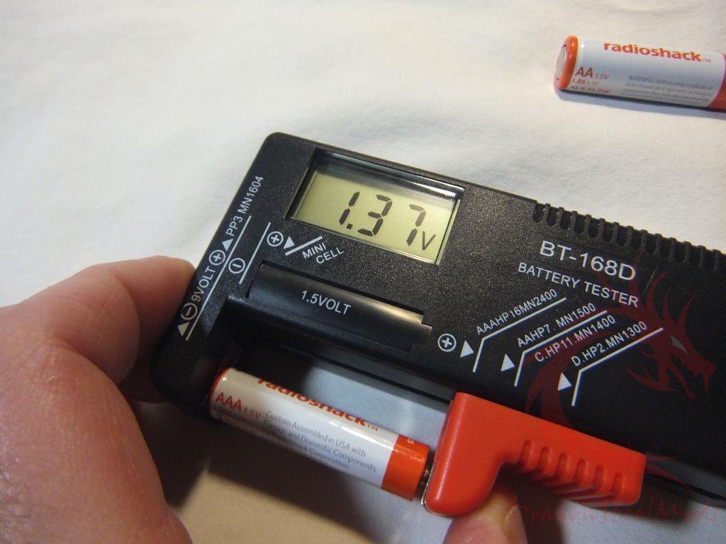 Review of Hapurs BT-168D Universal Digital Battery Tester